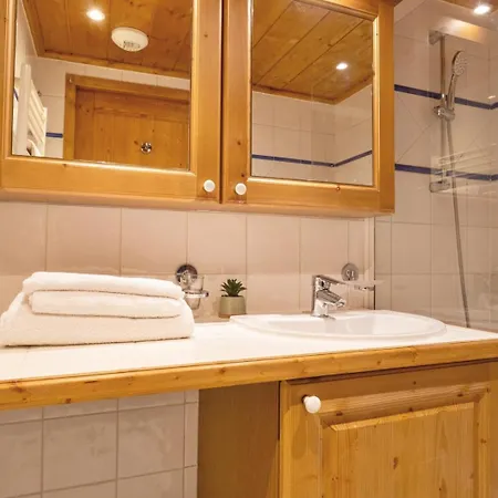 Bouquetin - 4 Pers - Piscine & Spa - Vue Montagne *